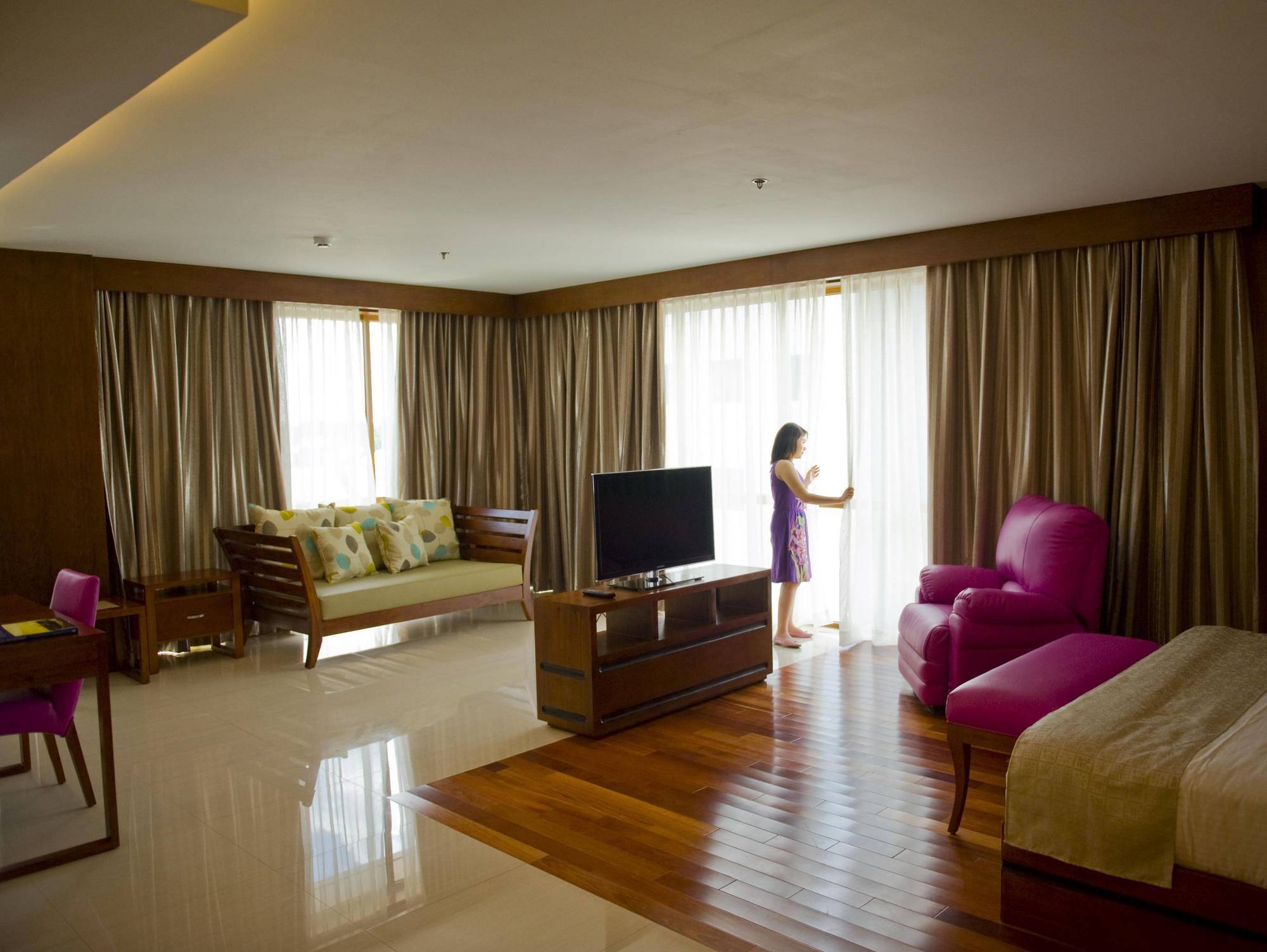 Skinetics Wellness Center Boutique Hotel Iloilo City Buitenkant foto